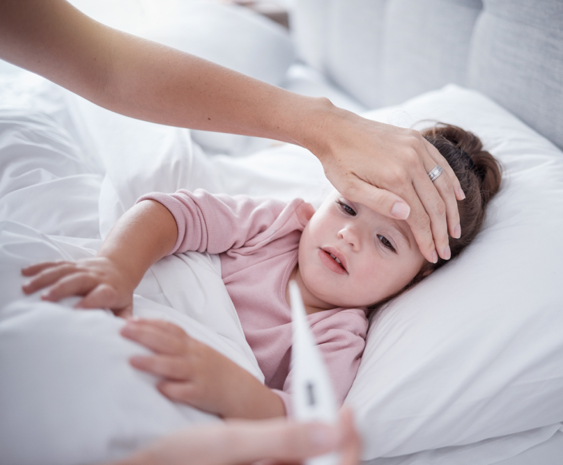 Πυρετικοί σπασμοί στα παιδιά: Όσα πρέπει να γνωρίζουν οι γονείς