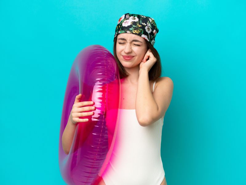 Νόσος του Κολυμβητή: Όταν το καλοκαίρι γίνεται επώδυνο για τα αυτιά